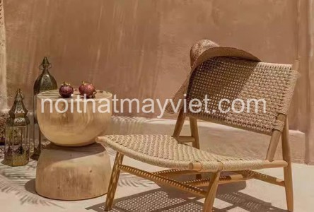 GHẾ KHUNG GỖ SỒI ĐAN DÂY NHỰA – SỰ KẾT HỢP HÀI HÒA GIỮA TỰ NHIÊN VÀ HIỆN ĐẠI